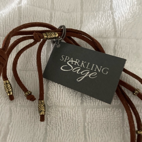 Sparkling Sage Leather Necklace with Rose Quartz Stone - Picture 4 of 15